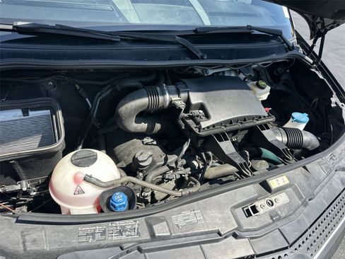 Used 2015 Mercedes-Benz Sprinter 2500 image 9