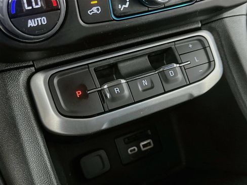 Used 2022 GMC Acadia SLT w/ Technology Package FWD image 36