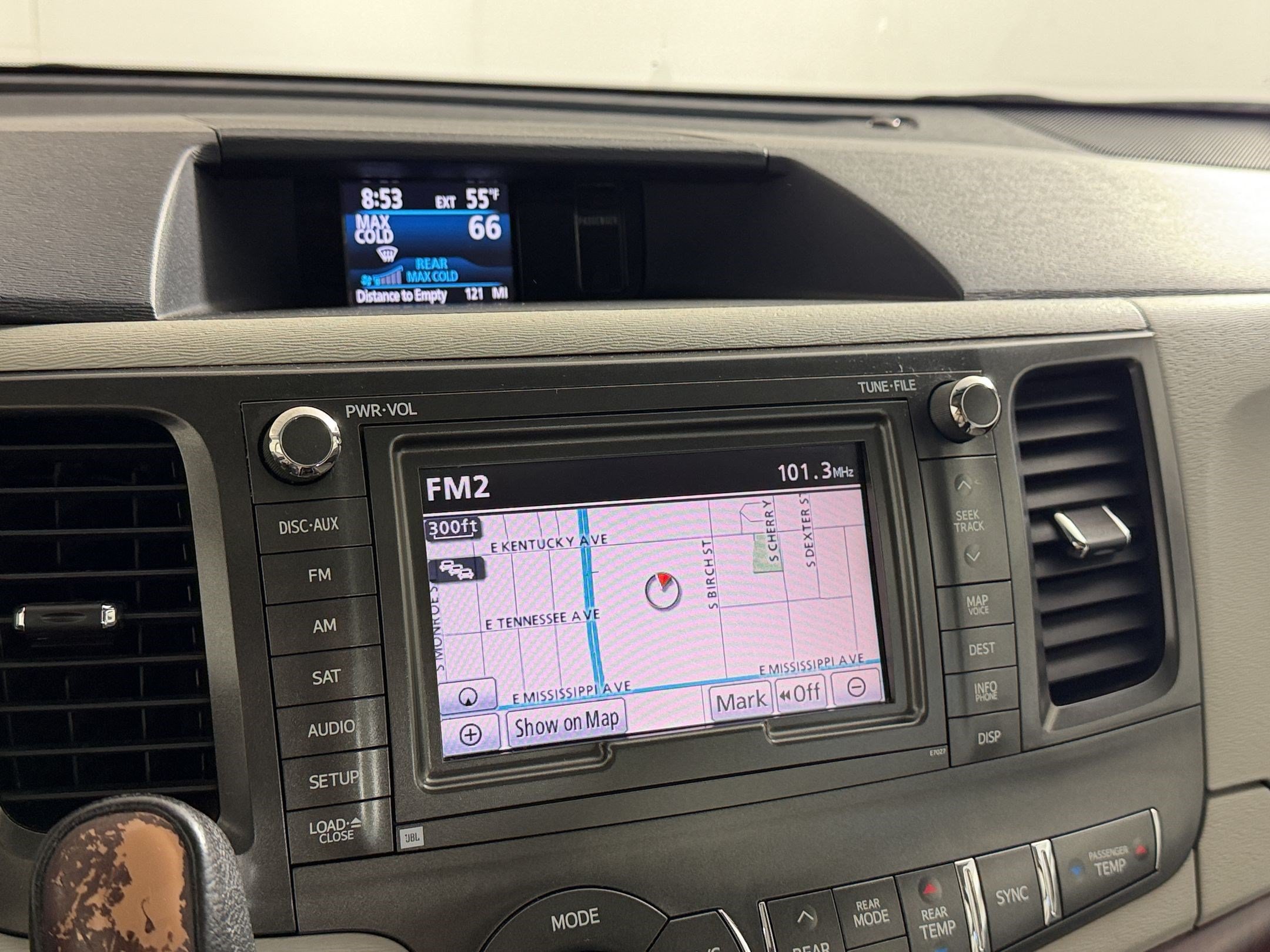 Used 2013 Toyota Sienna XLE w/ Premium Pkg AWD/4WD image 19