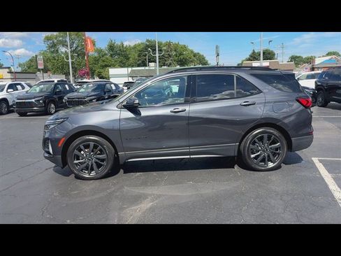 Certified 2023 Chevrolet Equinox RS AWD/4WD image 5