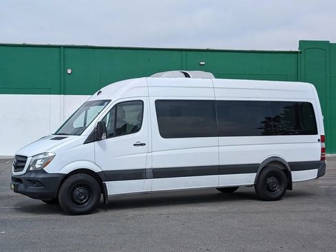 Used 2017 Mercedes-Benz Sprinter 2500 image 1