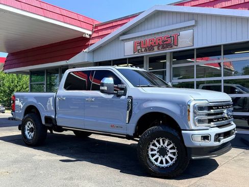 Used 2024 Ford F250 Platinum AWD/4WD image 1