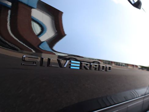 New 2026 Chevrolet Silverado EV Trail Boss image 9