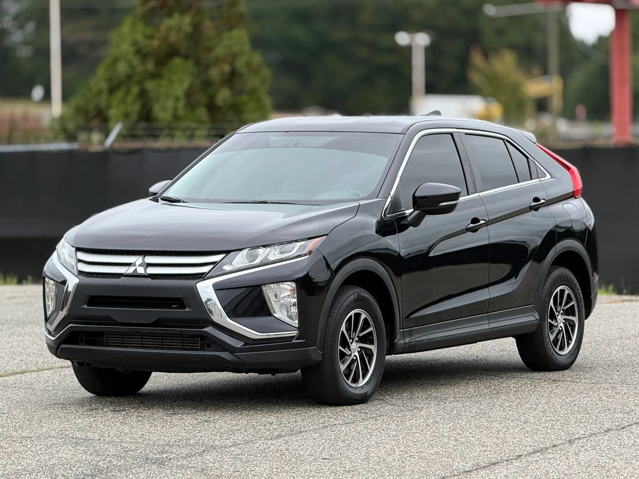 Used 2020 Mitsubishi Eclipse Cross ES AWD/4WD image 6
