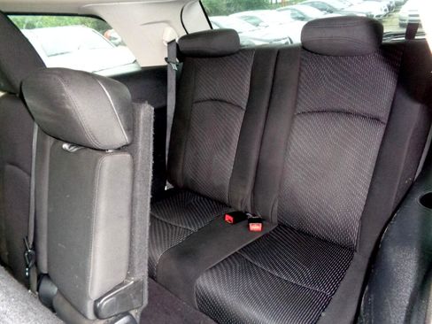 Used 2018 Dodge Journey SE image 15