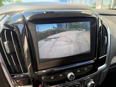 Used 2019 Chevrolet Traverse LT AWD/4WD image 8