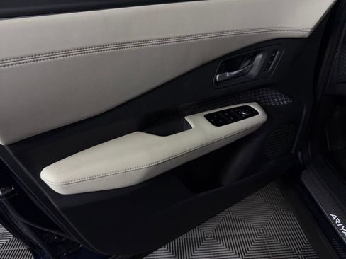 Used 2024 Nissan Ariya FWD image 26