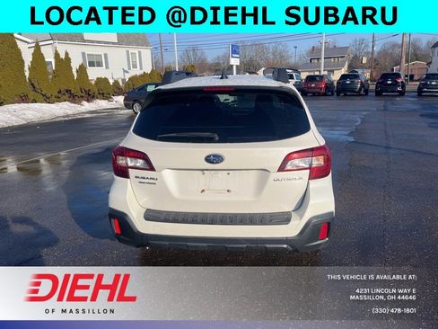 Used 2018 Subaru Outback 2.5i Premium image 3