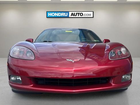 Used 2007 Chevrolet Corvette Coupe w/ Preferred Equipment Group RWD image 11