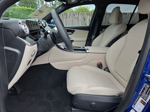 New 2026 Mercedes-Benz GLC 300 GLC 300 image 10