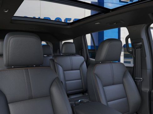 New 2026 Chevrolet Traverse High Country w/ LPO, Floor Liner Package image 24
