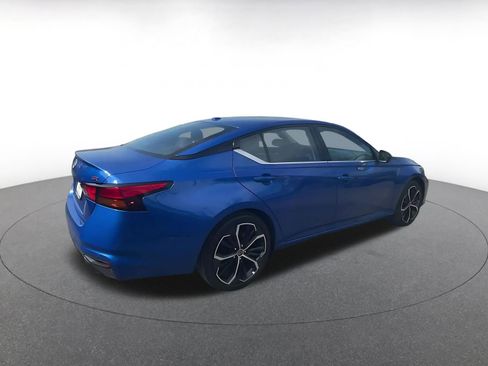 Used 2025 Nissan Altima 2.5 SR image 15