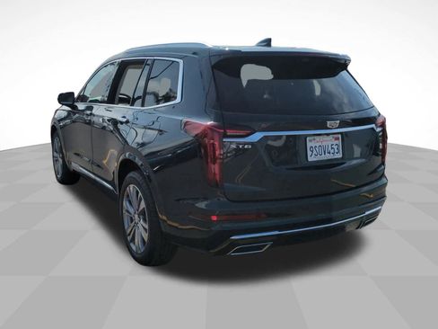 Used 2025 Cadillac XT6 Premium Luxury w/ Technology Package image 7