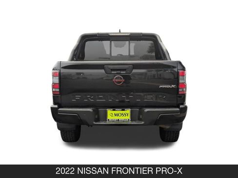 Used 2022 Nissan Frontier Pro-X RWD image 9