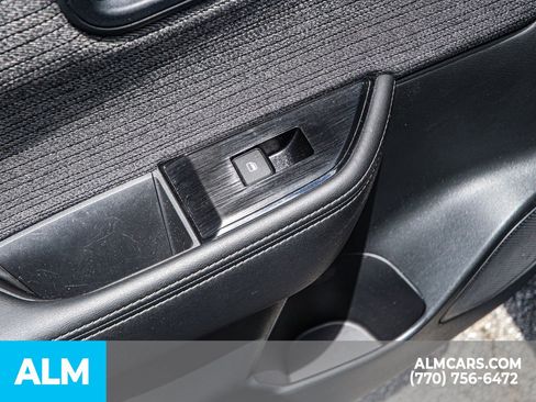 Used 2023 Nissan Rogue SV image 57