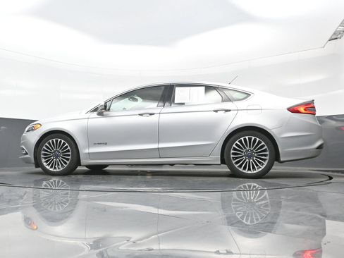 Used 2018 Ford Fusion Titanium FWD image 26