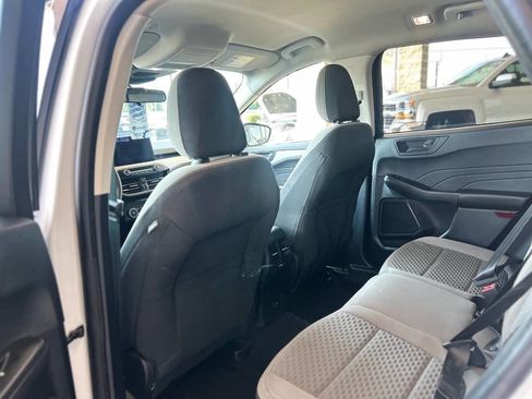 Used 2022 Ford Escape SE w/ Cold Weather Package image 36