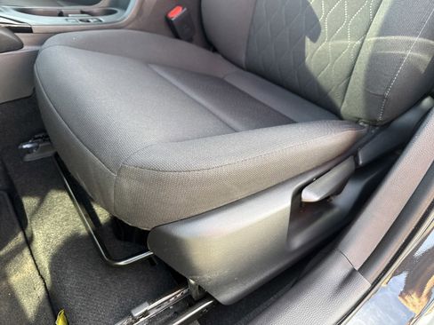 Used 2023 Toyota Corolla LE image 12