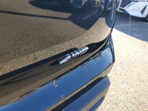 New 2025 Nissan Pathfinder SV image 7