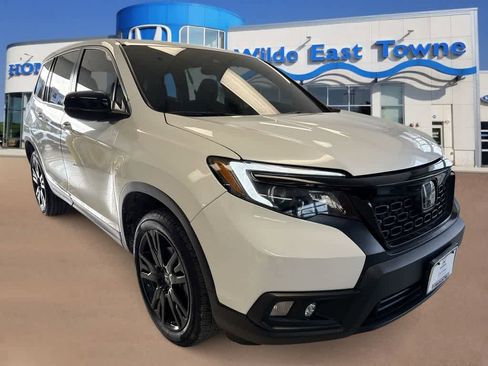 Certified 2021 Honda Passport Sport image 2