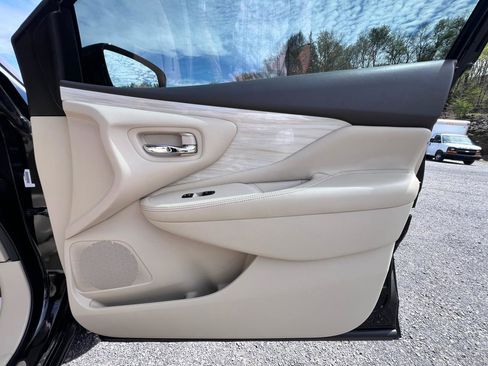 Used 2015 Nissan Murano S w/ Navigation Package image 27