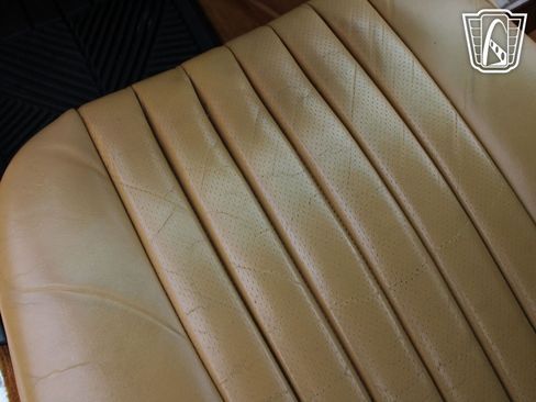 Used 1988 Mercedes-Benz 560 SL image 10