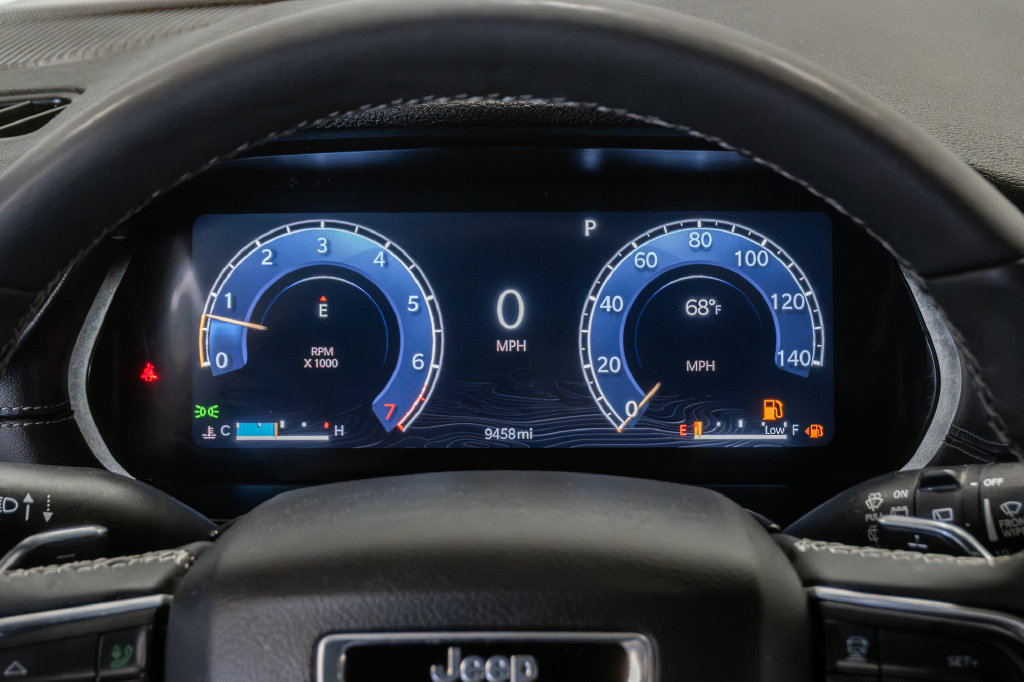Certified 2025 Jeep Grand Cherokee L Laredo w/ Luxury Tech Group I AWD/4WD image 15