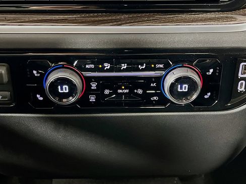 New 2026 Chevrolet Silverado 2500 LT w/ Leather Package AWD/4WD image 16