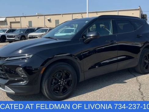 Certified 2023 Chevrolet Blazer LT w/ Convenience Package AWD/4WD image 4