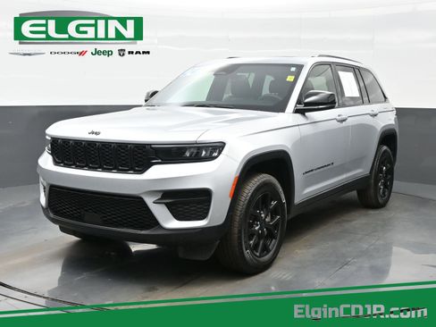 Used 2024 Jeep Grand Cherokee Altitude image 1