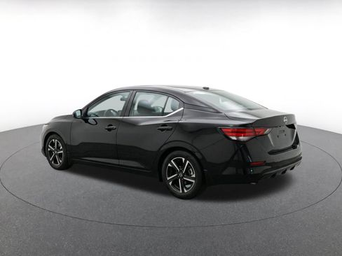 Used 2025 Nissan Sentra SV FWD image 7