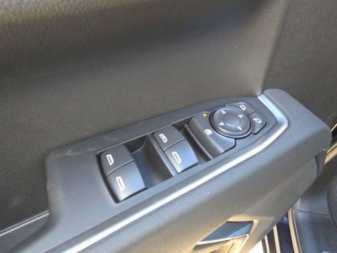 New 2026 GMC Sierra 1500 Elevation image 7