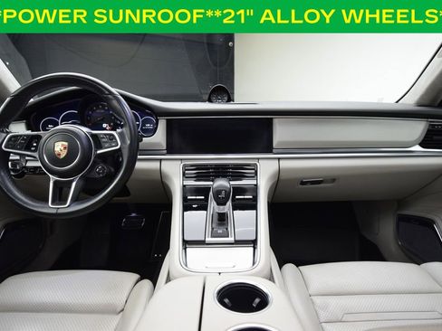 Used 2017 Porsche Panamera Turbo image 4