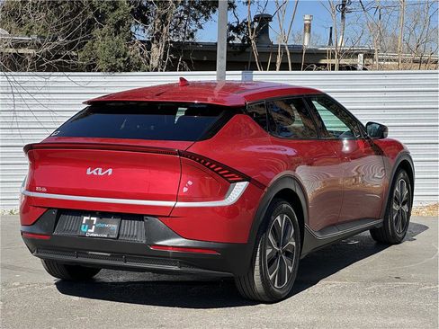 Used 2024 Kia EV6 Light image 10