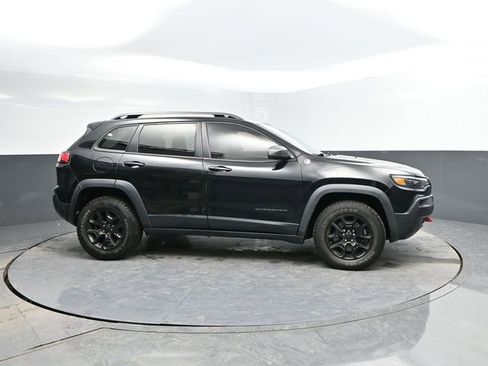 Used 2021 Jeep Cherokee Trailhawk w/ Premium Leather Package image 11