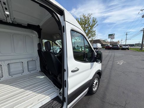Used 2024 Ford Transit 250 148 Medium Roof Extended AWD image 28