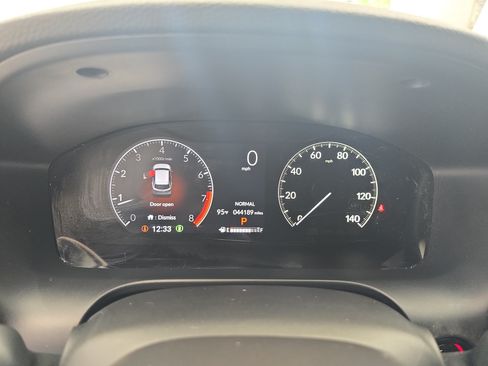 Used 2024 Honda HR-V Sport image 18