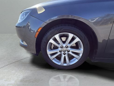 Used 2015 Chrysler 200 Limited w/ Convenience Group image 17