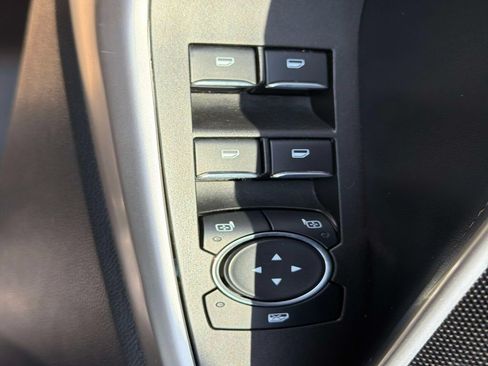 Used 2023 Ford Explorer XLT w/ Equipment Group 202A AWD/4WD image 21