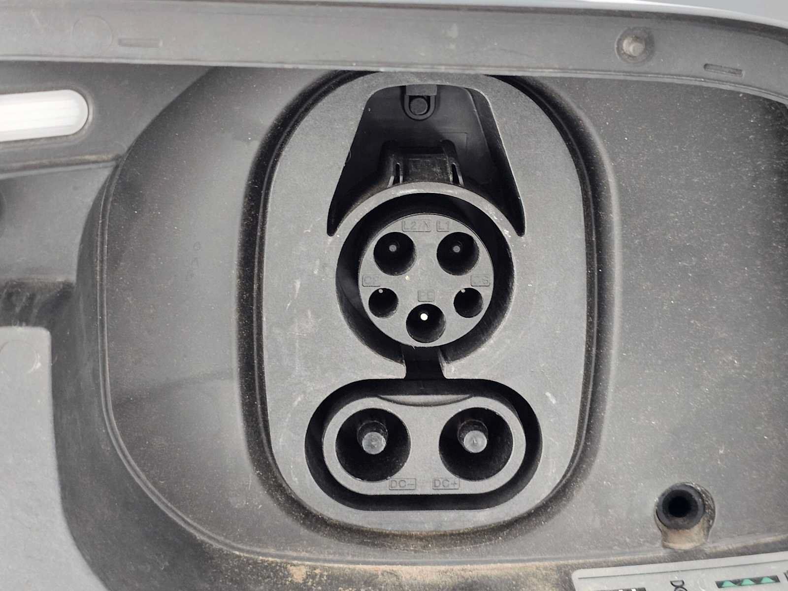 Used 2024 Volkswagen ID.4 2WD image 13