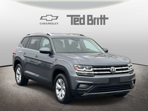 Used 2018 Volkswagen Atlas SE image 3