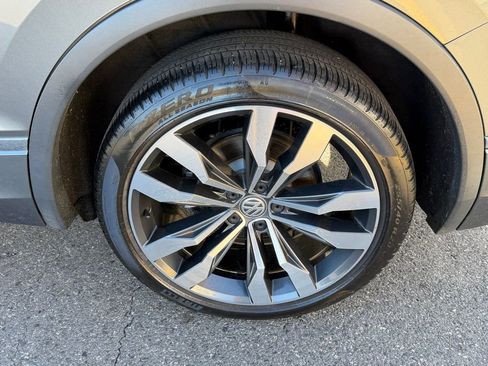 Used 2021 Volkswagen Tiguan SEL Premium R-Line image 13