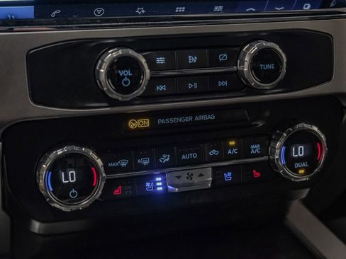 Used 2022 Ford F250 Lariat w/ Lariat Ultimate Package image 29