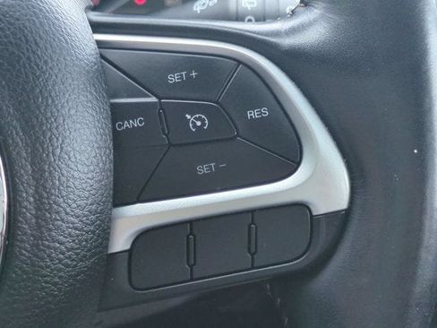 Used 2018 Jeep Compass Latitude w/ Popular Equipment Group AWD/4WD image 25
