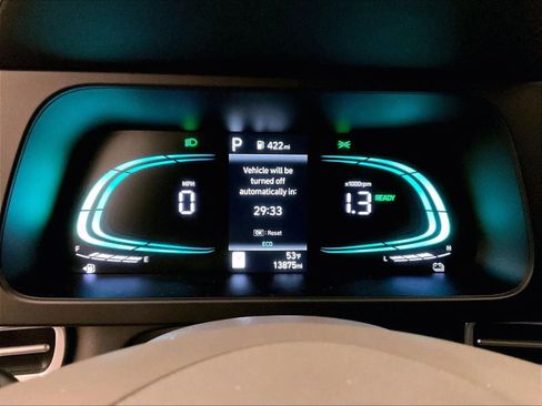 Used 2025 Hyundai Elantra Hybrid FWD image 19