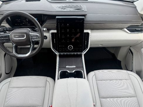 Used 2024 GMC Acadia Denali w/ LPO, Floor Liner Package image 10