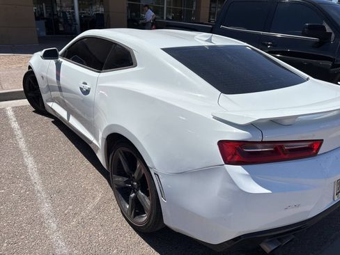 Used 2017 Chevrolet Camaro SS RWD image 7