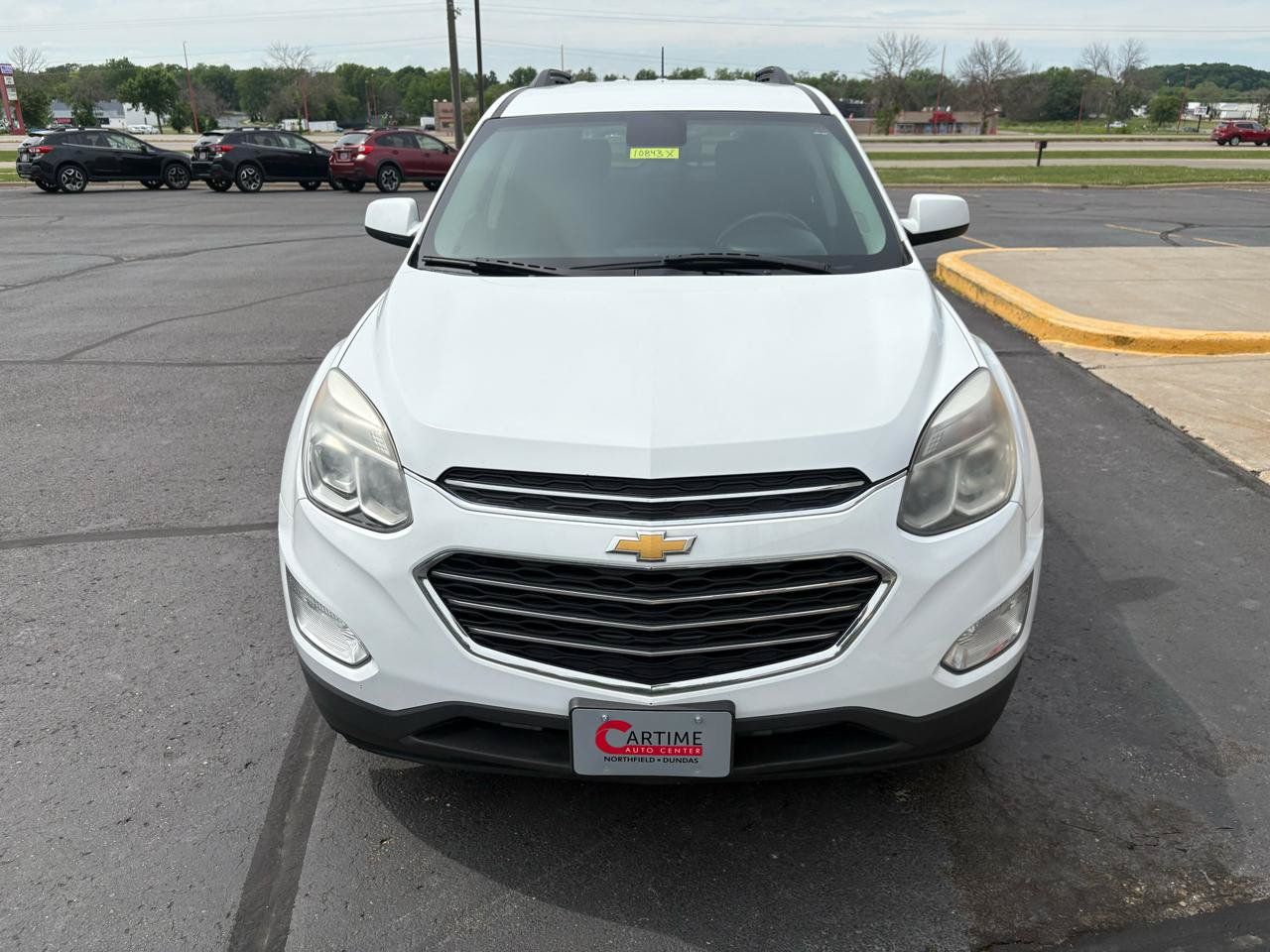 Used 2017 Chevrolet Equinox LT w/ Convenience Package FWD image 3
