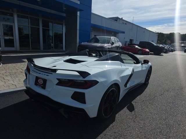 Used 2024 Chevrolet Corvette Stingray Premium Conv w/ Z51 Performance Package RWD image 7