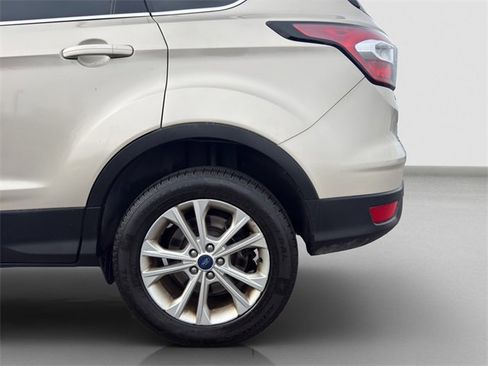 Used 2017 Ford Escape SE w/ Equipment Group 201A image 27